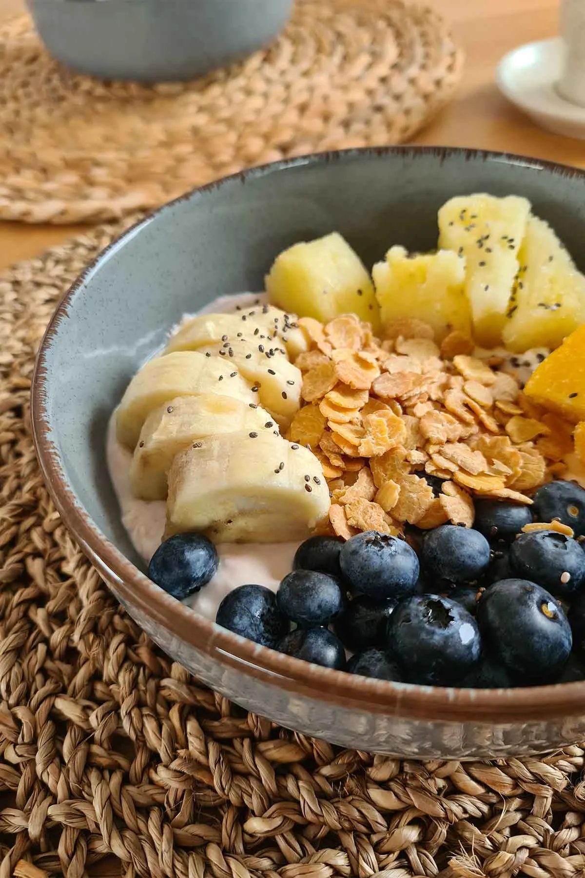 Fruit Yogurt Bowl Iaurt cu fructe