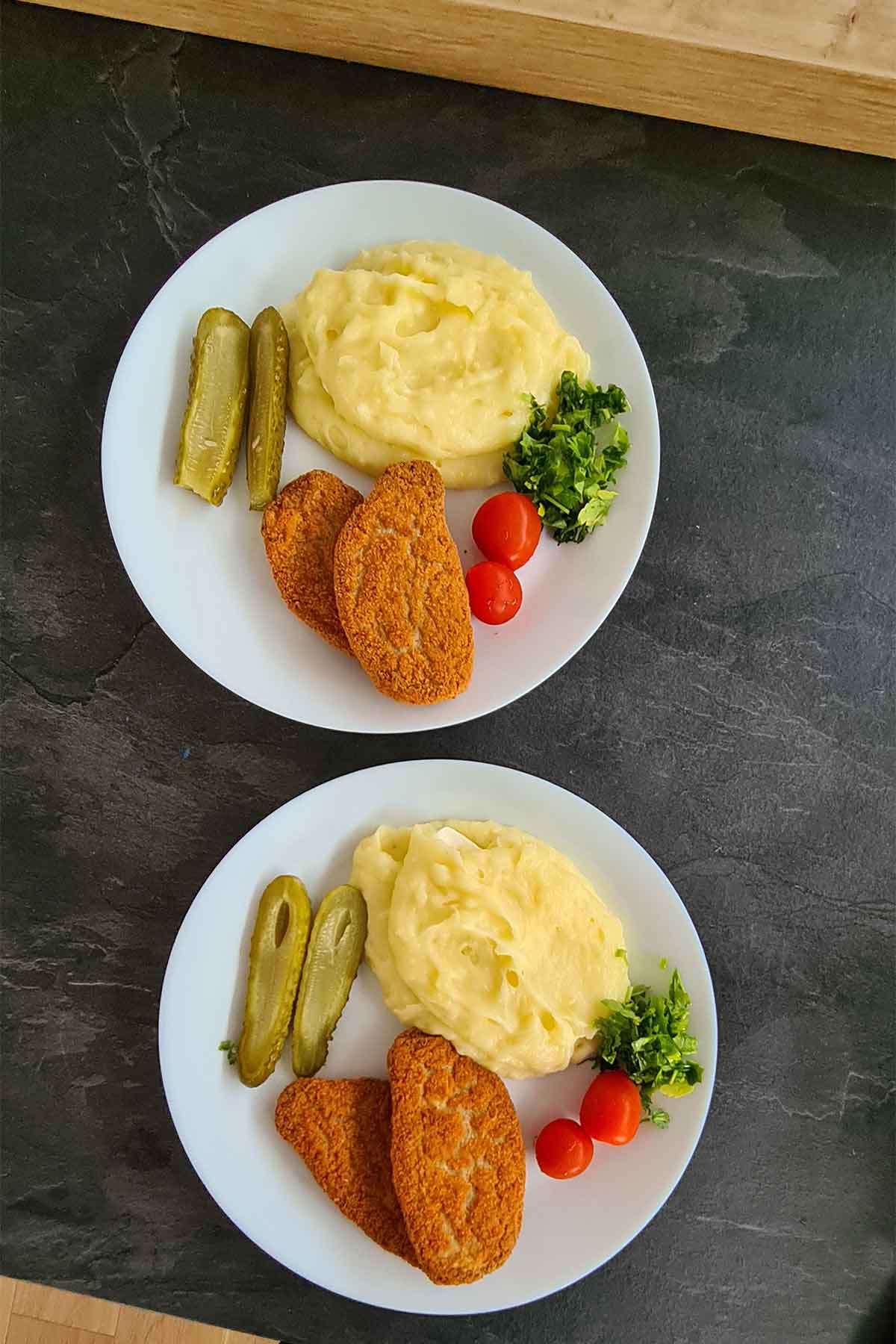 My Ultimate Comfort Food - Veg Schnitzels with Mashed Potatoes snitele vegetale cu piure de cartofi