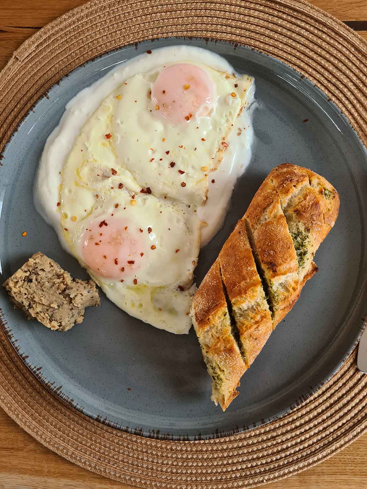 sunny side up eggs breakfast with garlic brea recipe