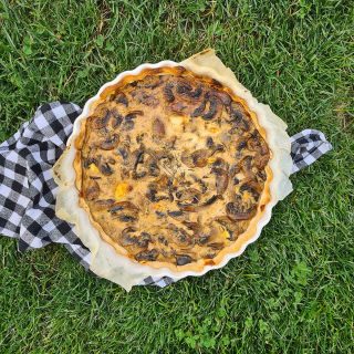 Mushroom Blue Cheese Tart Tarta sarata cu ciuperci si branza cu mucegai