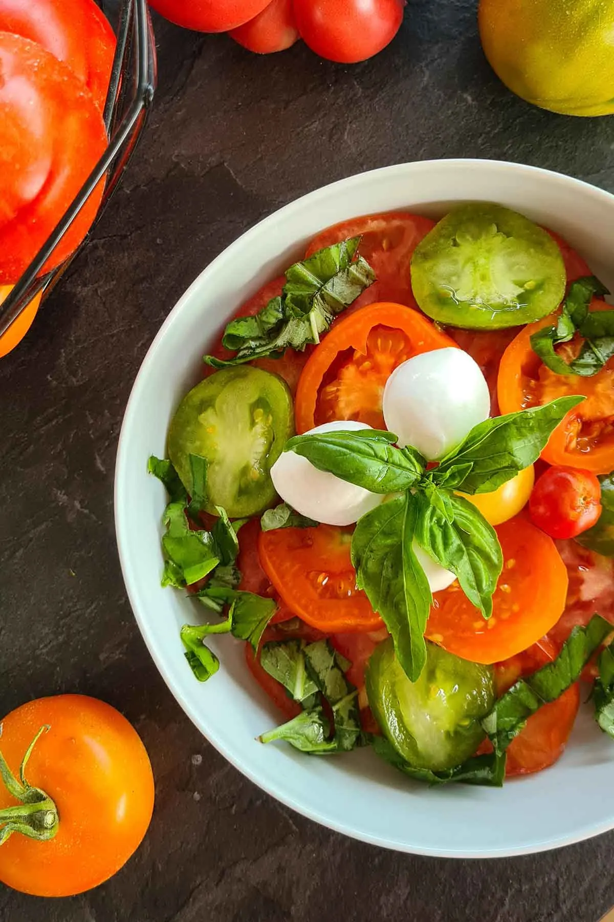 Summer Fresh tomatoes salad with mozzarella di buffala and basil salata de rosii cu mozzarella de bivolita si busuioc