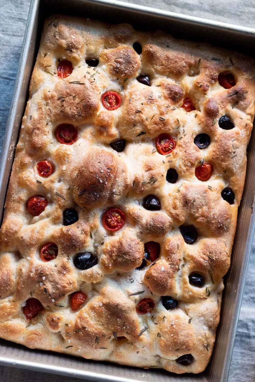 https://gourmandelle.com/wp-content/uploads/2022/09/A-Simple-Sourdough-Focaccia-The-Perfect-Loaf.jpg