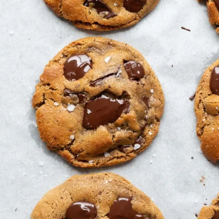 Keto Chocolate Chip Cookies