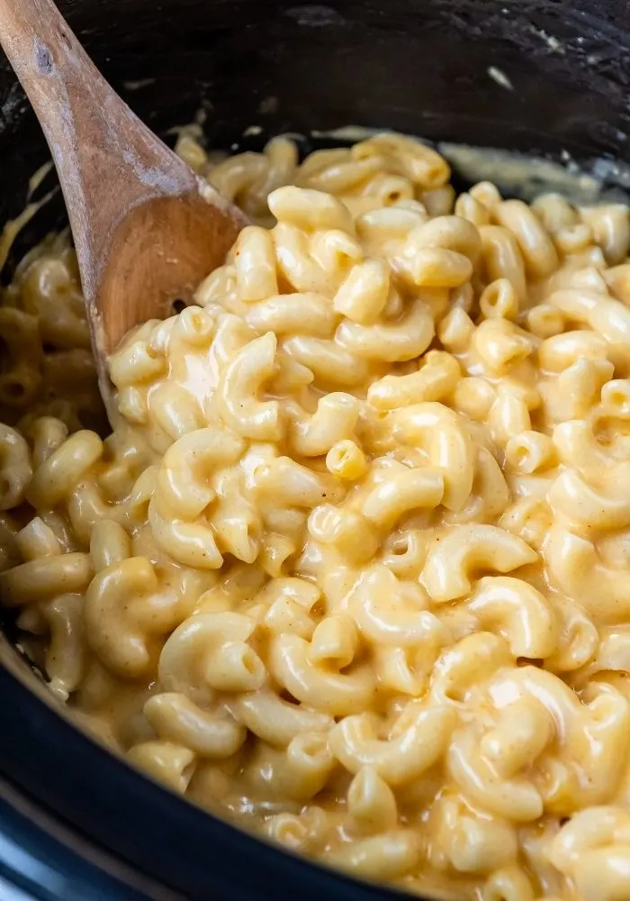 Paula Deens Crockpot Mac and Cheese