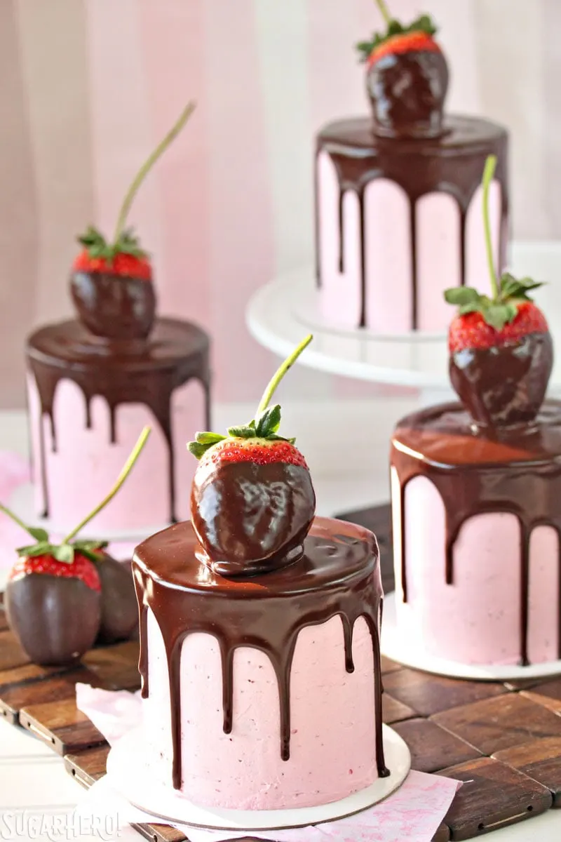 Chocolate-Covered Strawberry Cakes 