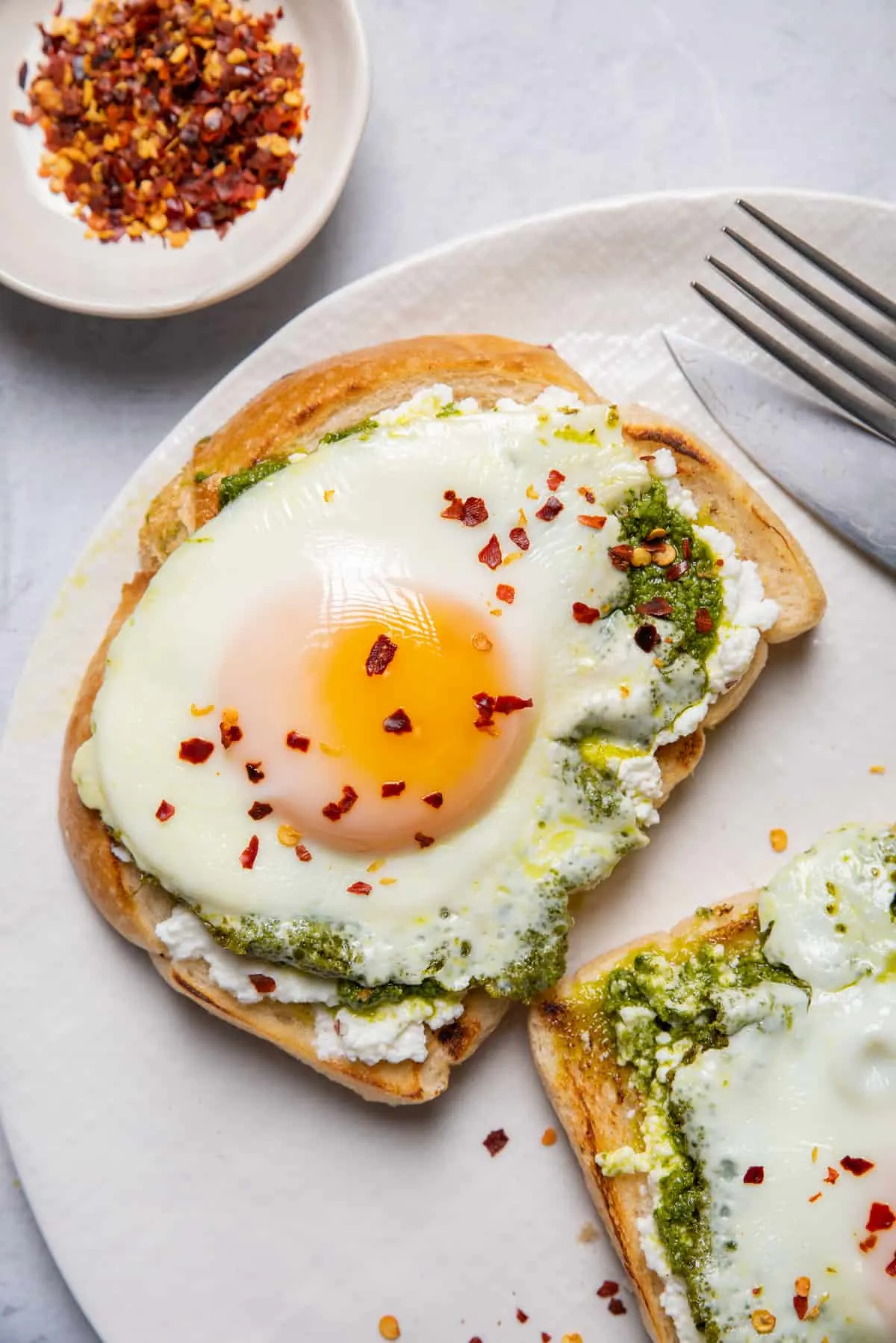 Pesto Eggs 