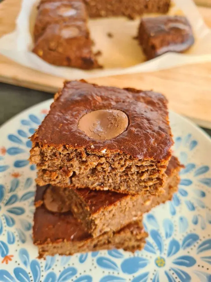 Chocolate Oats Brownies with Peanut Butter Brownies cu ovaz si unt de arahide proteice