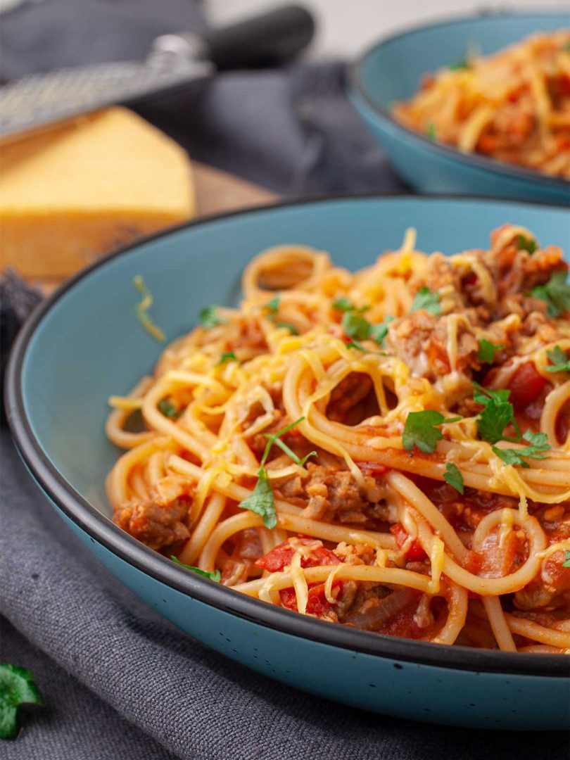 Mexican Spaghetti (Veggie Taco Spaghetti) - Gourmandelle