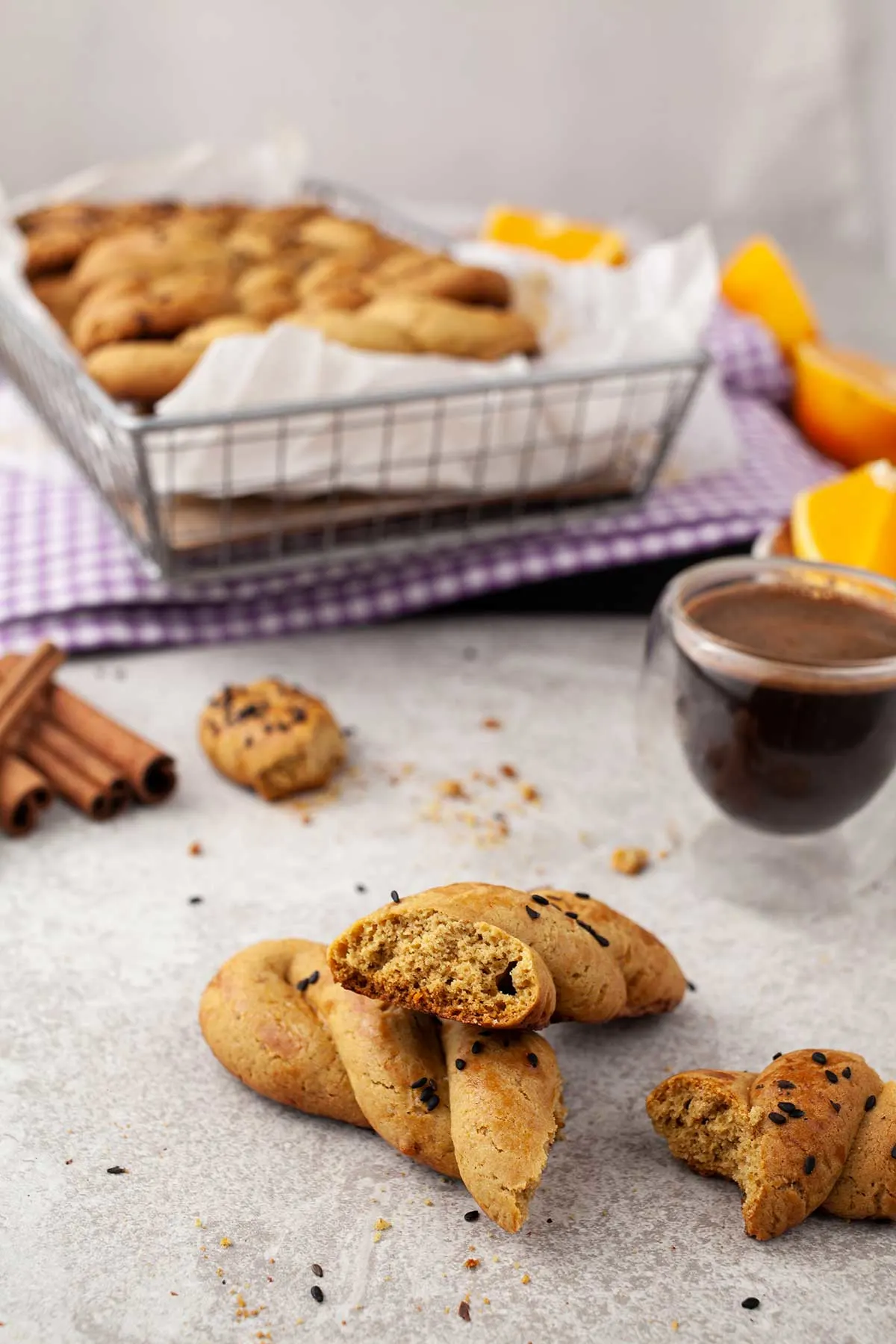 Koulourakia Biscuiti grecesti de Paste Reteta