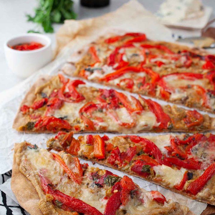 Hummus Flatbread Pizza Gourmandelle