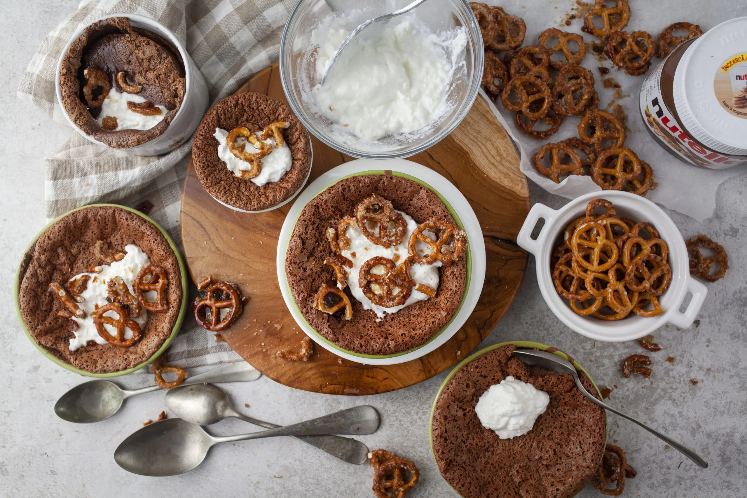 Nutella pudding with salty pretzels dessert