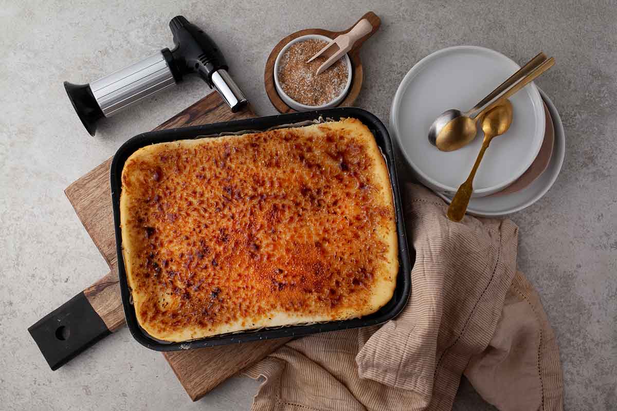 Vegan Crème Brûlée Cheesecake Bars Prajitura cu zahar ars de post reteta