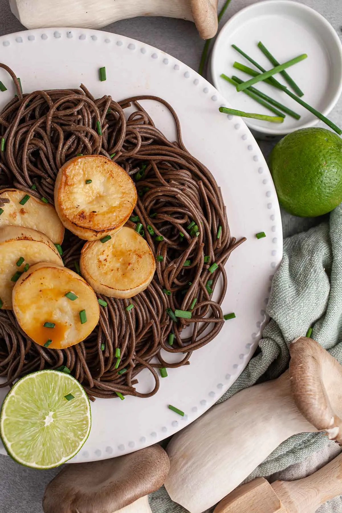 soba noodles with mushrooms