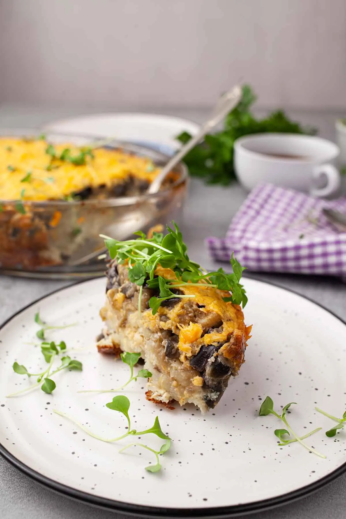 Breakfast casserole with hash browns 