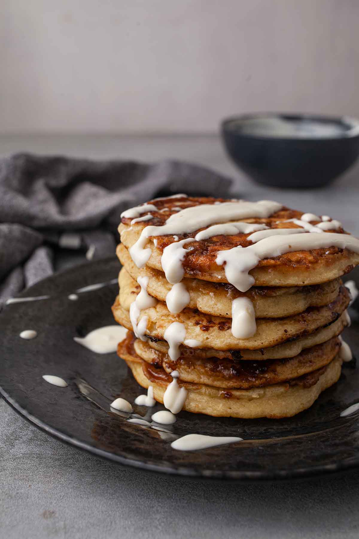 Cinnamon Roll Pancakes - swirl 