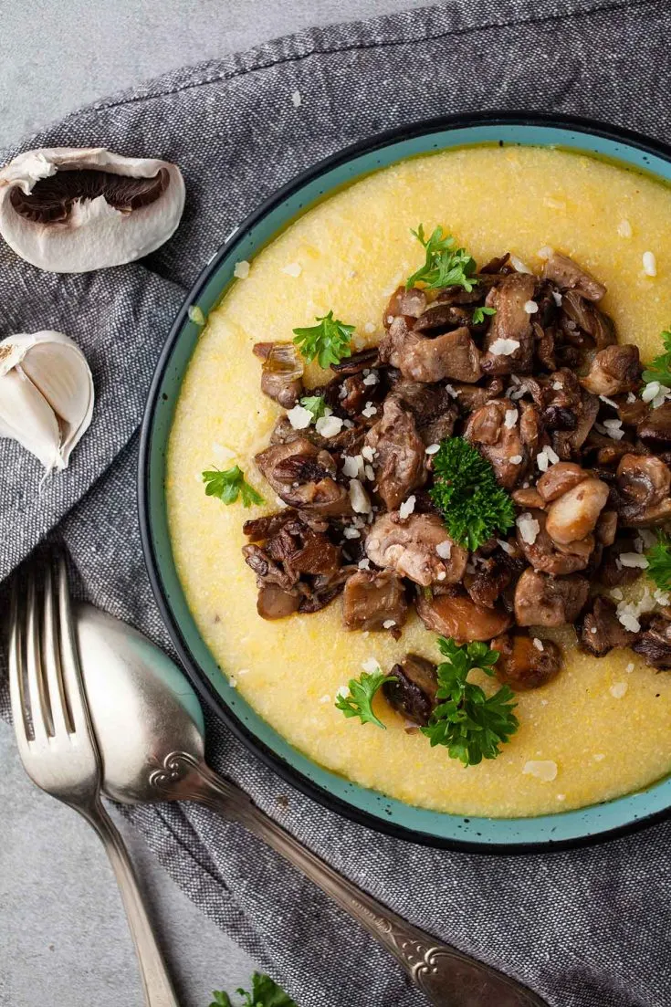 Mushroom Polenta Recipe mamaliga cu ciuperci reteta