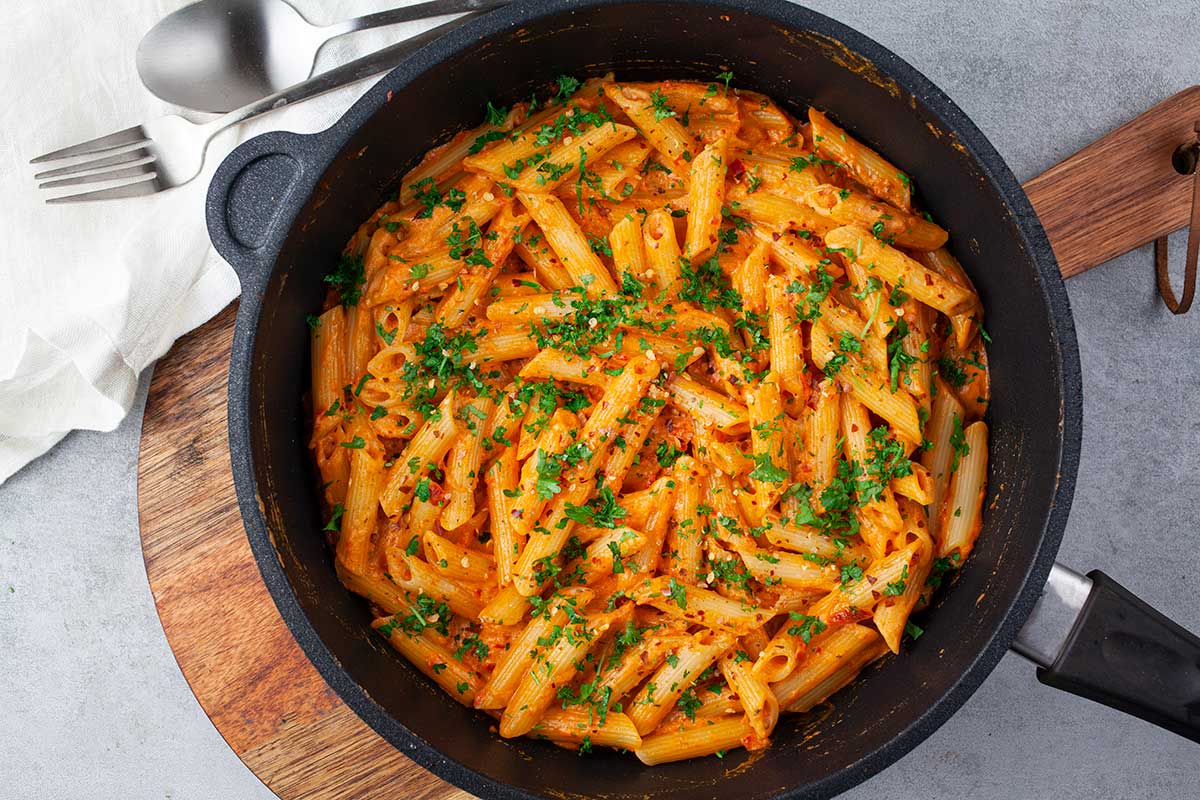 Best Gigi Hadid Pasta Penne alla Vodka (Spicy Vodka Pasta) Recipe