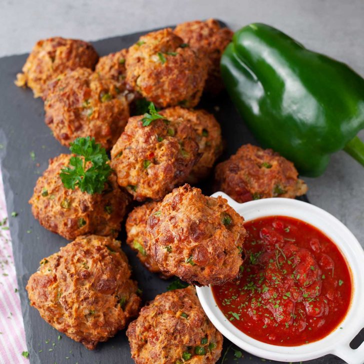 Vegetarian Pizza Balls Bilute de pizza la cuptor