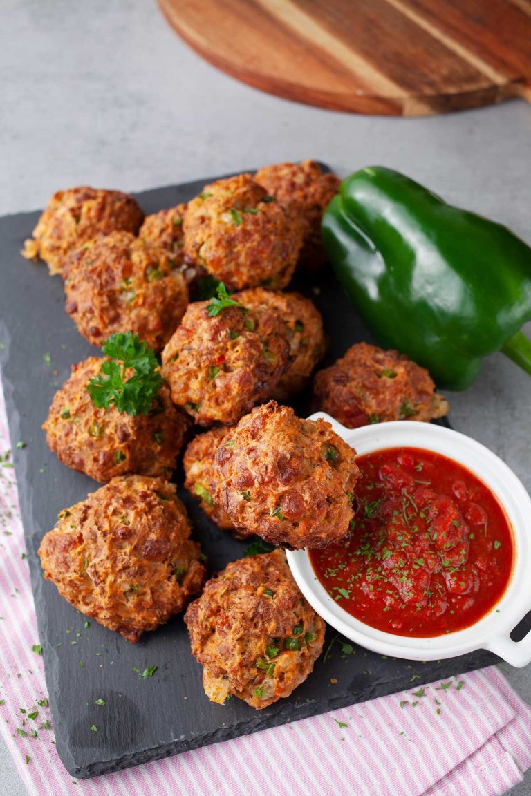 Vegetarian Pizza Balls Bilute de pizza la cuptor