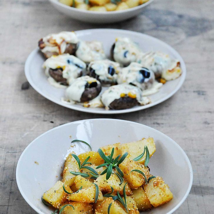 baked cornmeal potatoes cartofi copti in malai