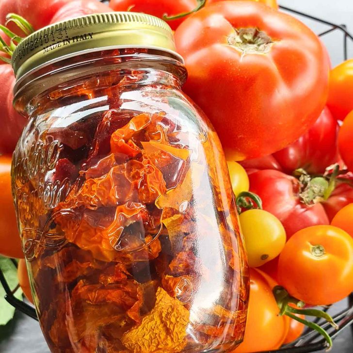 Dry tomatoes in olive oil recipe rosii uscate in ulei de masline reteta