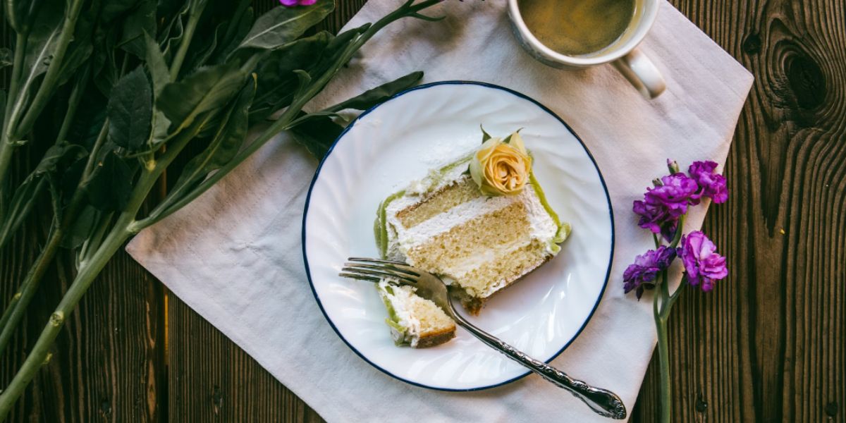 rose cake slice