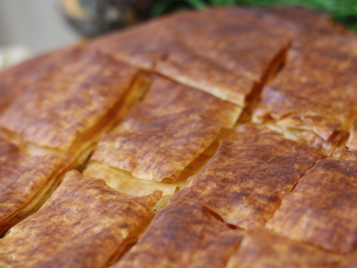 Easy vegan mushroom pie made with filo pastry