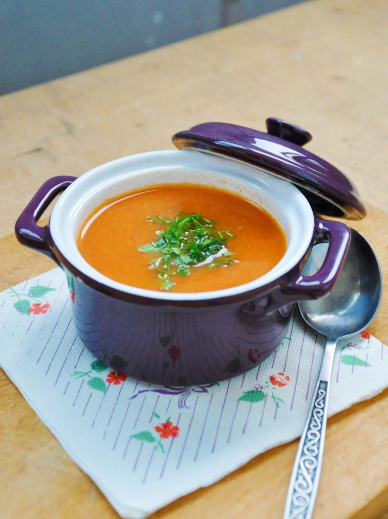 vegan-tomato-soup-supa-de-rosii-vegana
