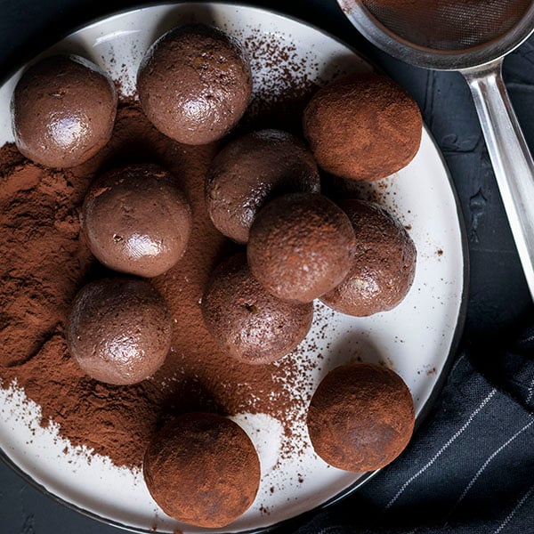 Chocolate Truffle Energy Balls