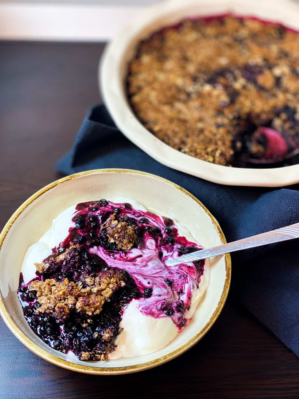 Crumble cu afine fara zahar