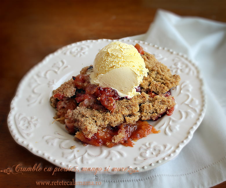 Crumble cu fructe de sezon