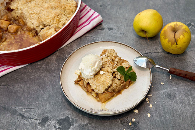 Crumble cu mere