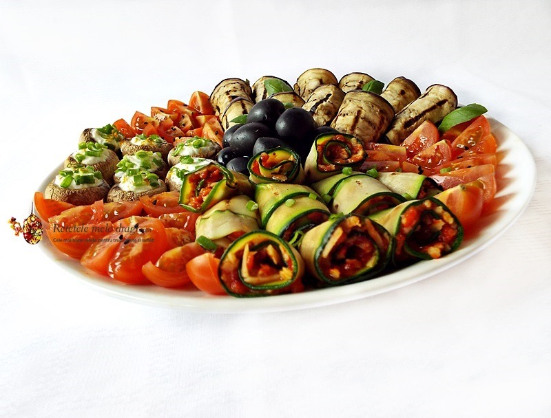 Platou cu aperitive vegetariene