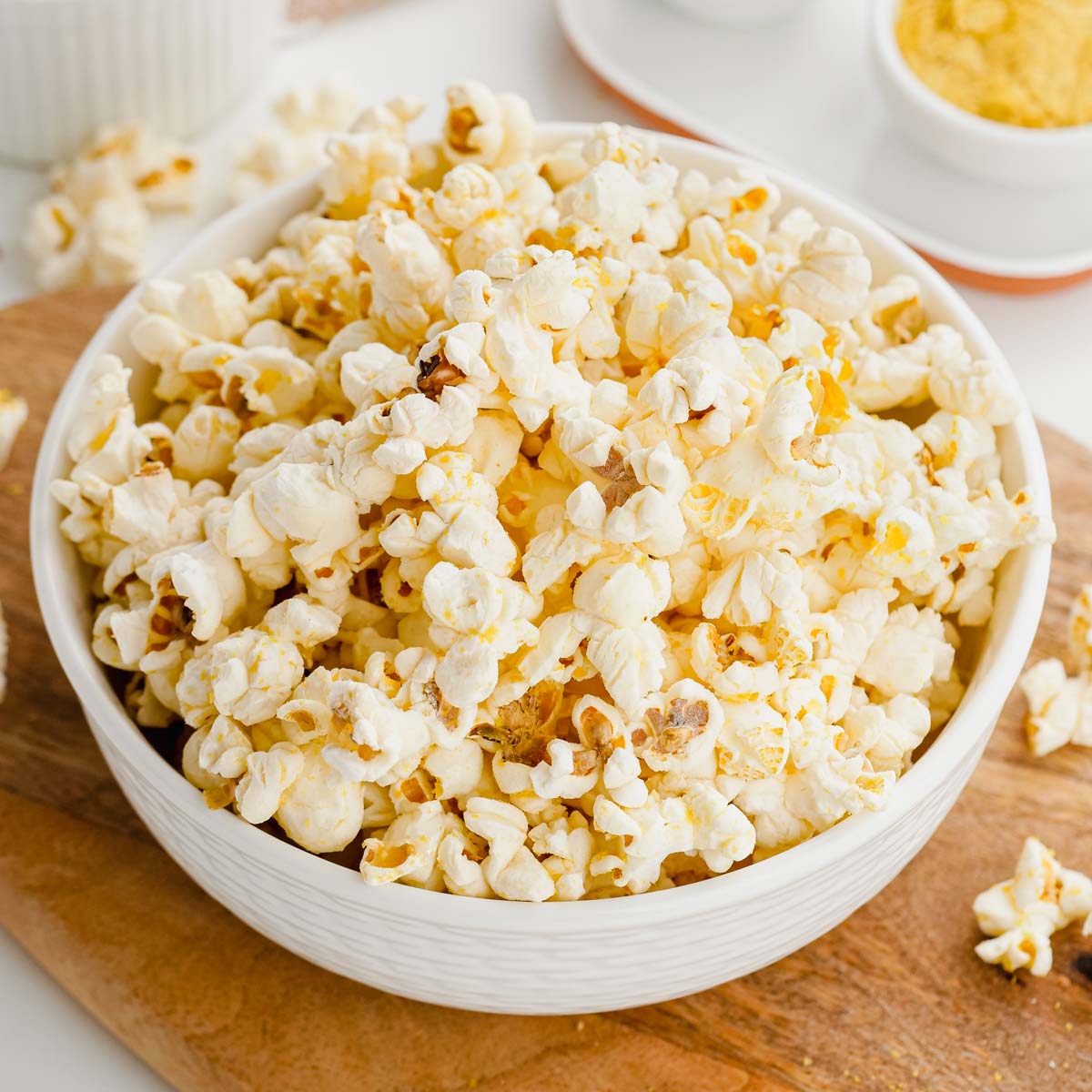 Sweet and Salty Cinnamon Vegan Popcorn