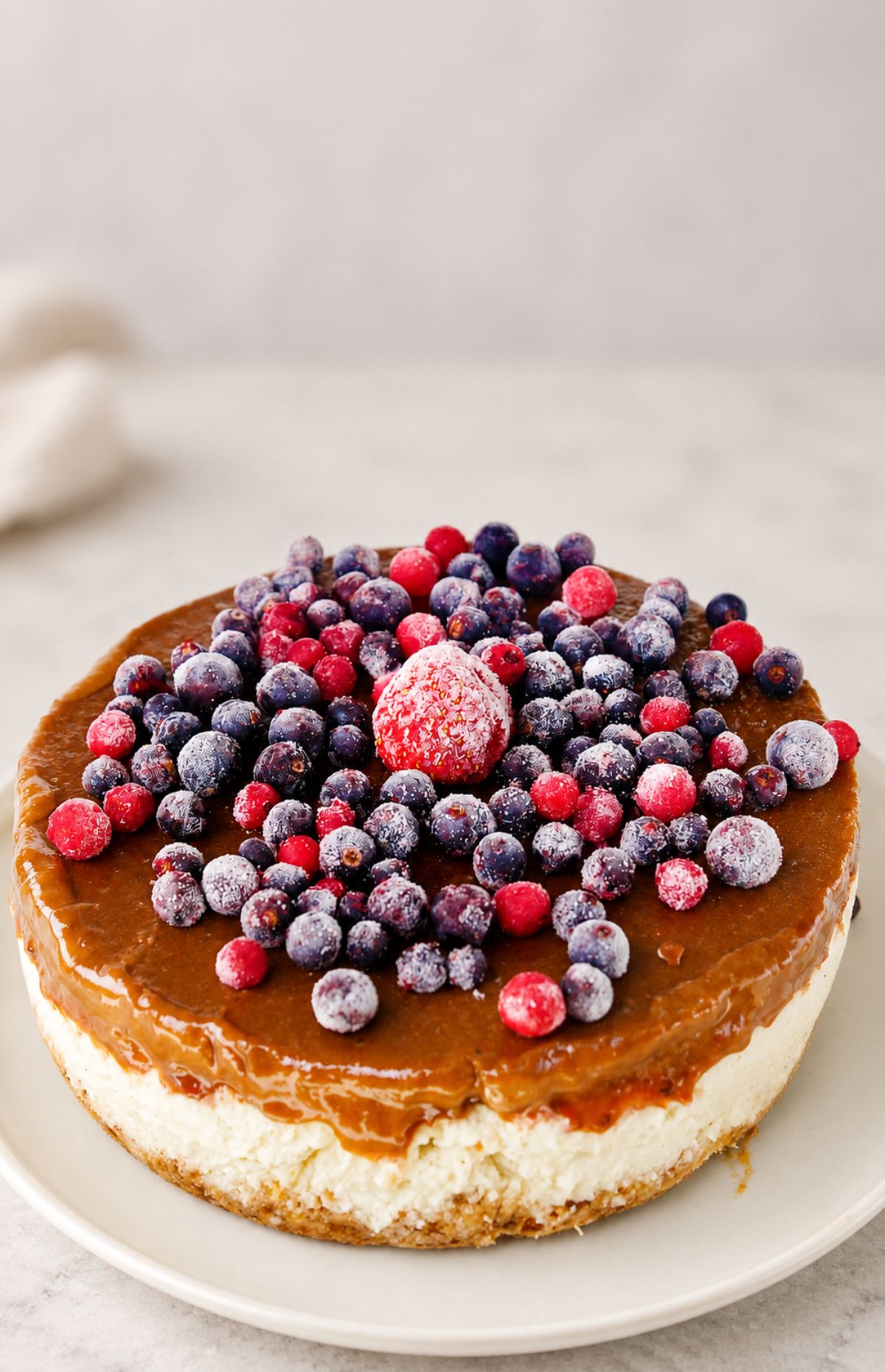 Raw Vegan Ice Cream Cake (No-Bake)