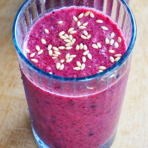 berry-banana-flax-smoothie-smoothie-zmeura-banane-seminte-in