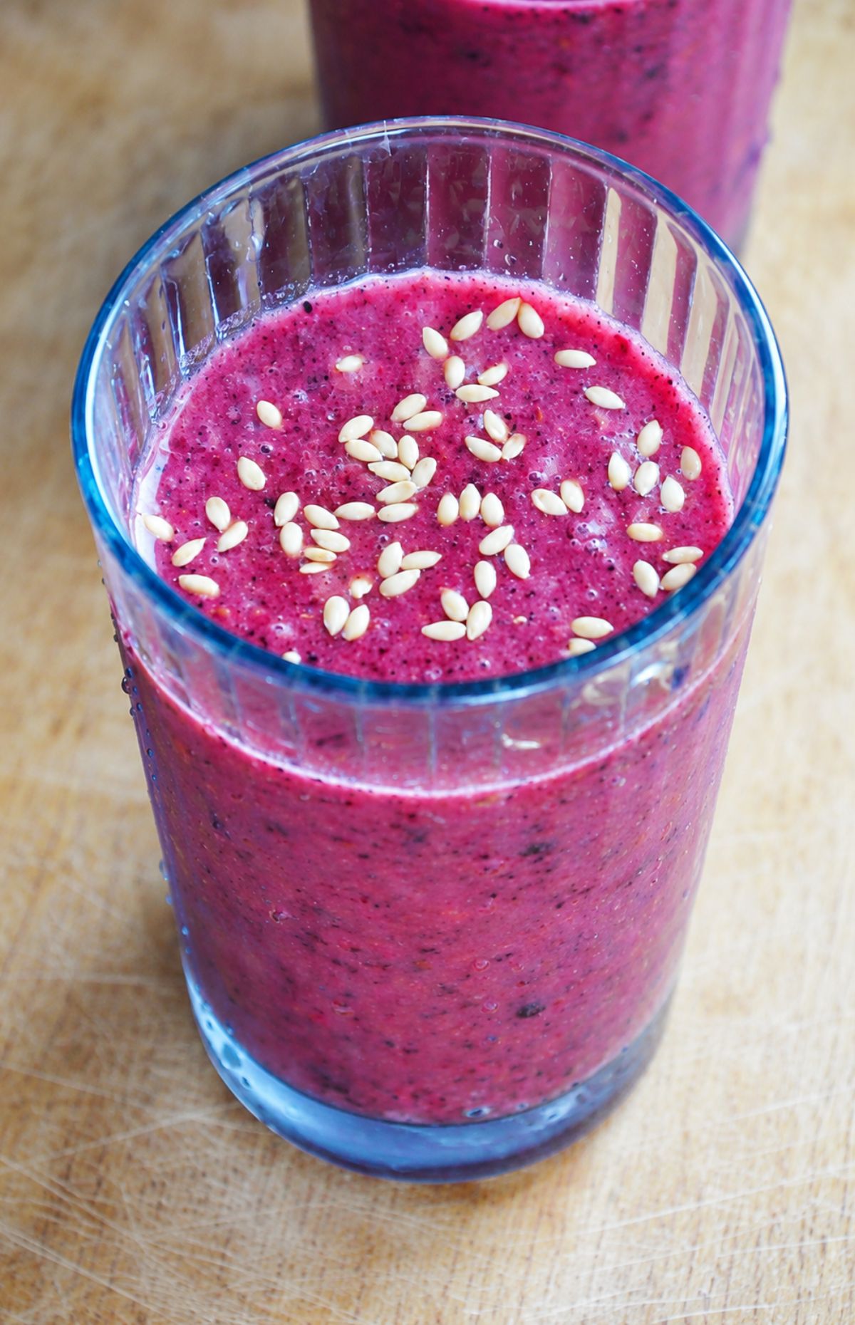 berry-banana-flax-smoothie-smoothie-zmeura-banane-seminte-in