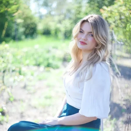 Ruxandra Niță, the cook and food photographer behind Gourmandelle